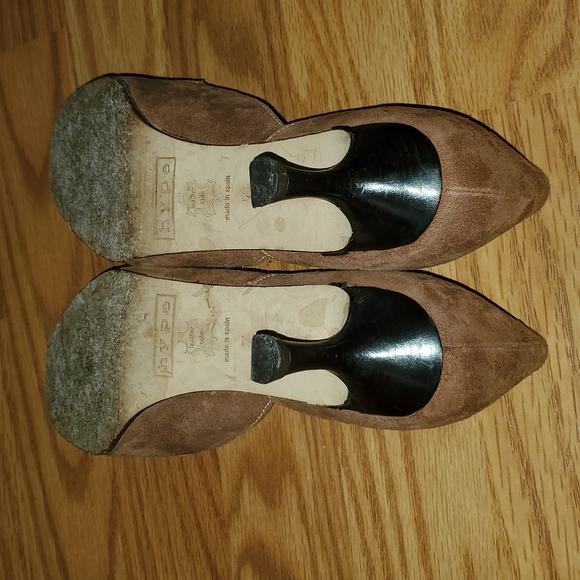 Hype Suede Heels - Picture 10 of 14